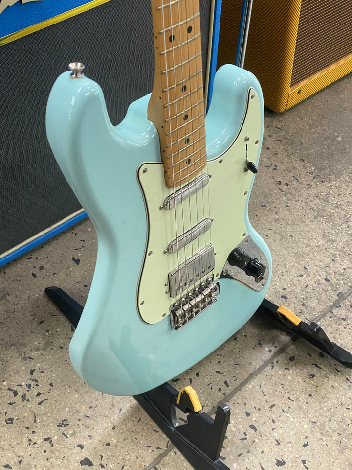 Fender 2019 Sixty-Six Alternate Reality Series Daphne Blue W/case ***Pre Loved***