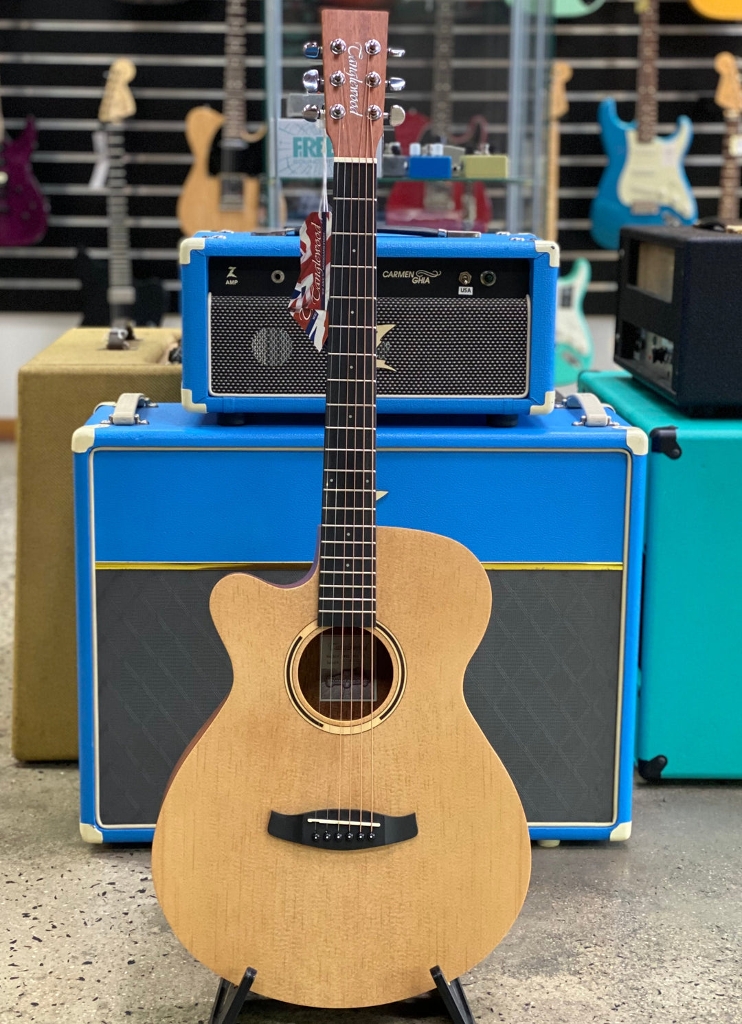 Tanglewood TWR2SFCELH Roadster II Superfolk Cutaway acoustic/electric guitar