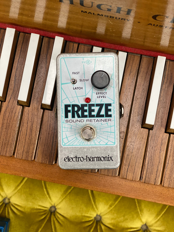 Electro Harmonix Freeze Sound Retainer Pedal ***pre loved***