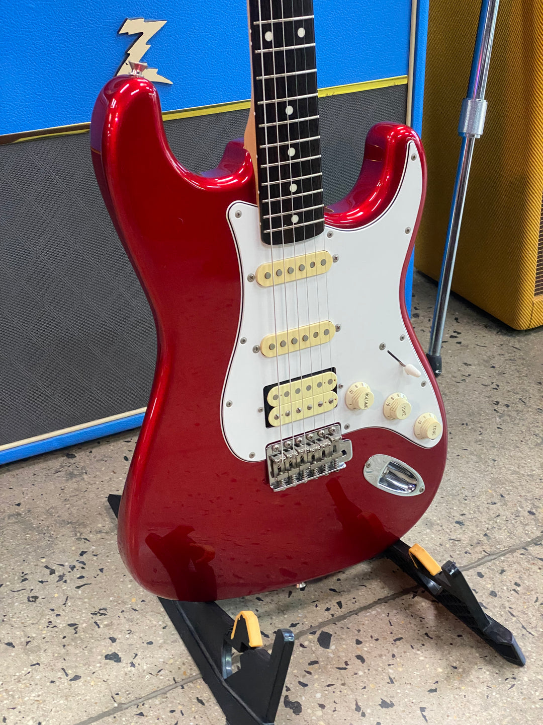 Fender MIJ 2012 HSS Stratocaster w/bag | Candy Apple Red ***pre loved***
