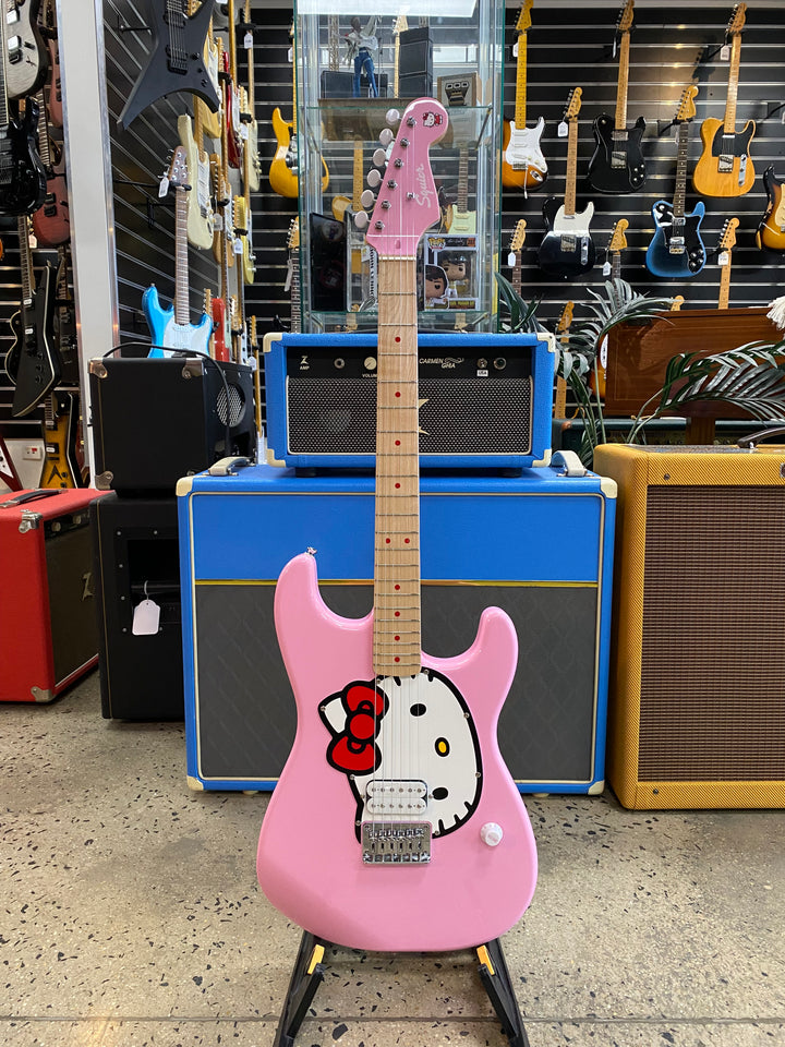 Squier Limited Edition Hello Kitty Stratocaster | Pink