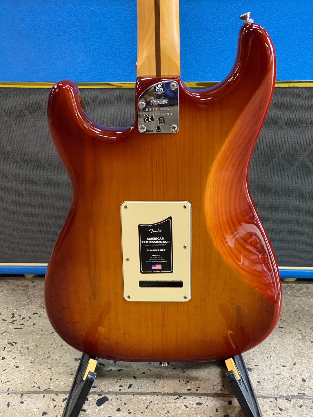 Fender 2021 American Professional II Stratocaster Sienna Sunburst W/case ***Pre Loved***