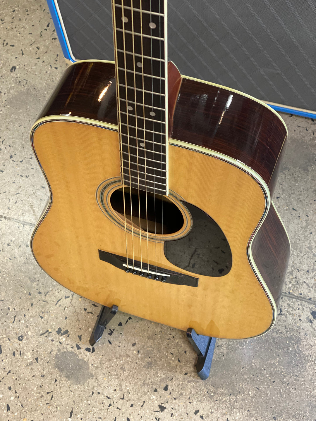 Morris Guitars 1975 W-30 Acoustic Guitar w/case ***pre loved***