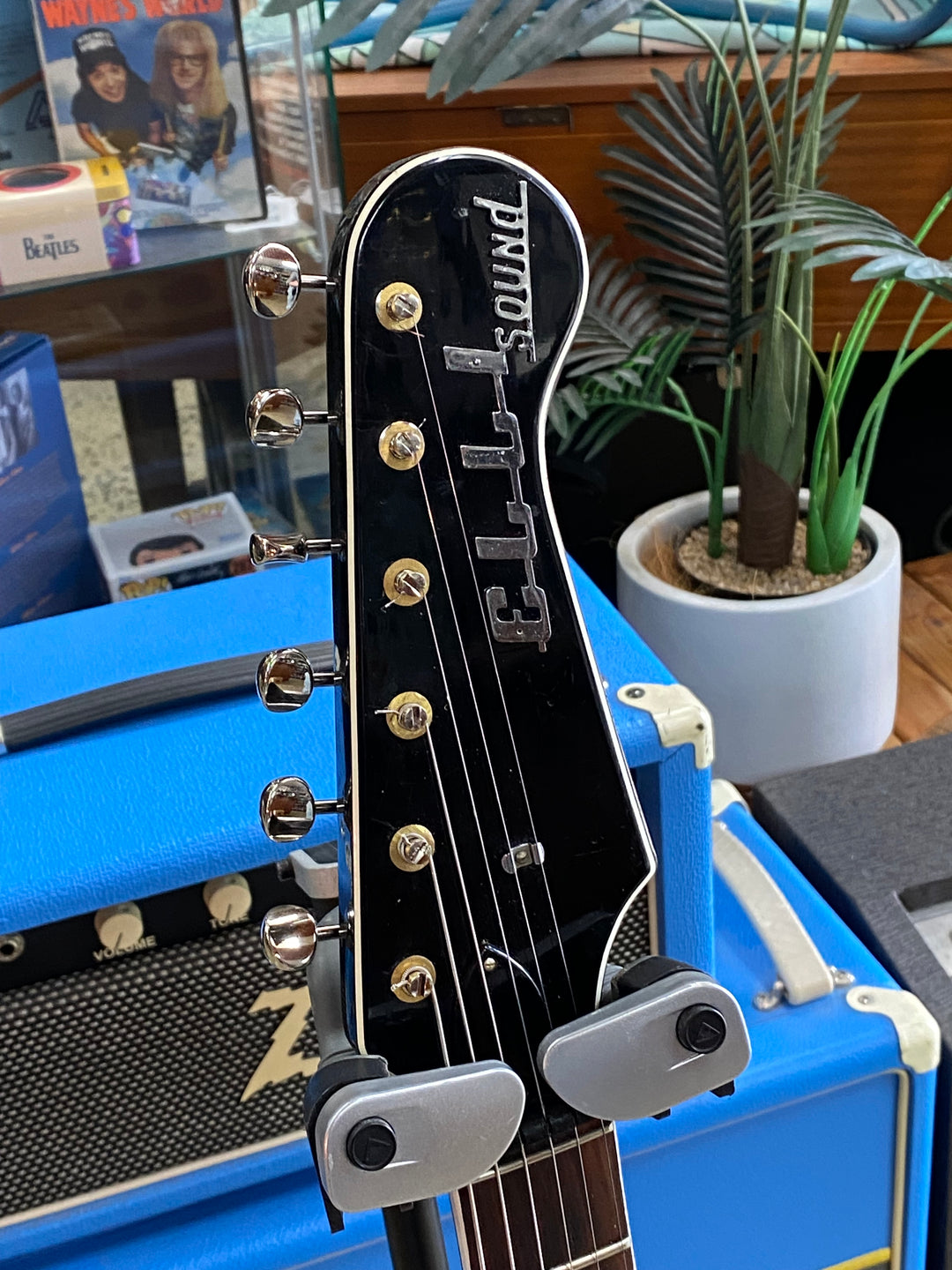 Cruscianelli Electric Guitar 1964 Elli Sound 4V *Modded* ***pre loved***