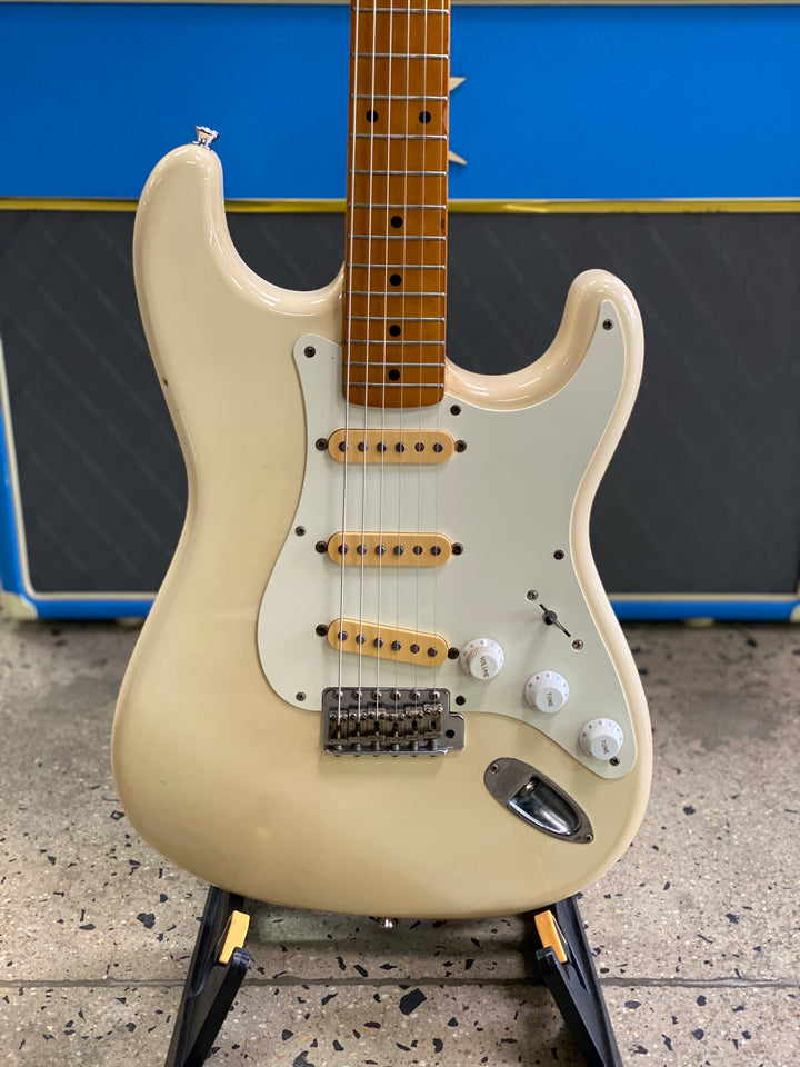 Fender E Series ST57 84-87 MIJ Strat White w/bag ***Pre Loved**