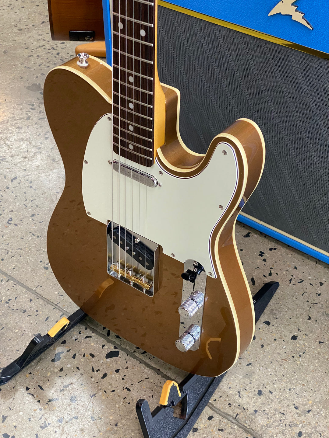 Fender 2022 MIJ JV Modified 60s Custom Telecaster RW Firemist Gold w/case ***Pre Loved***