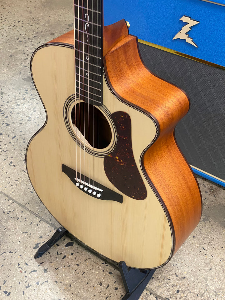 Fenech True Tone Grand Auditorium TTGAC - Mahogany b/s spruce top | gold hardware