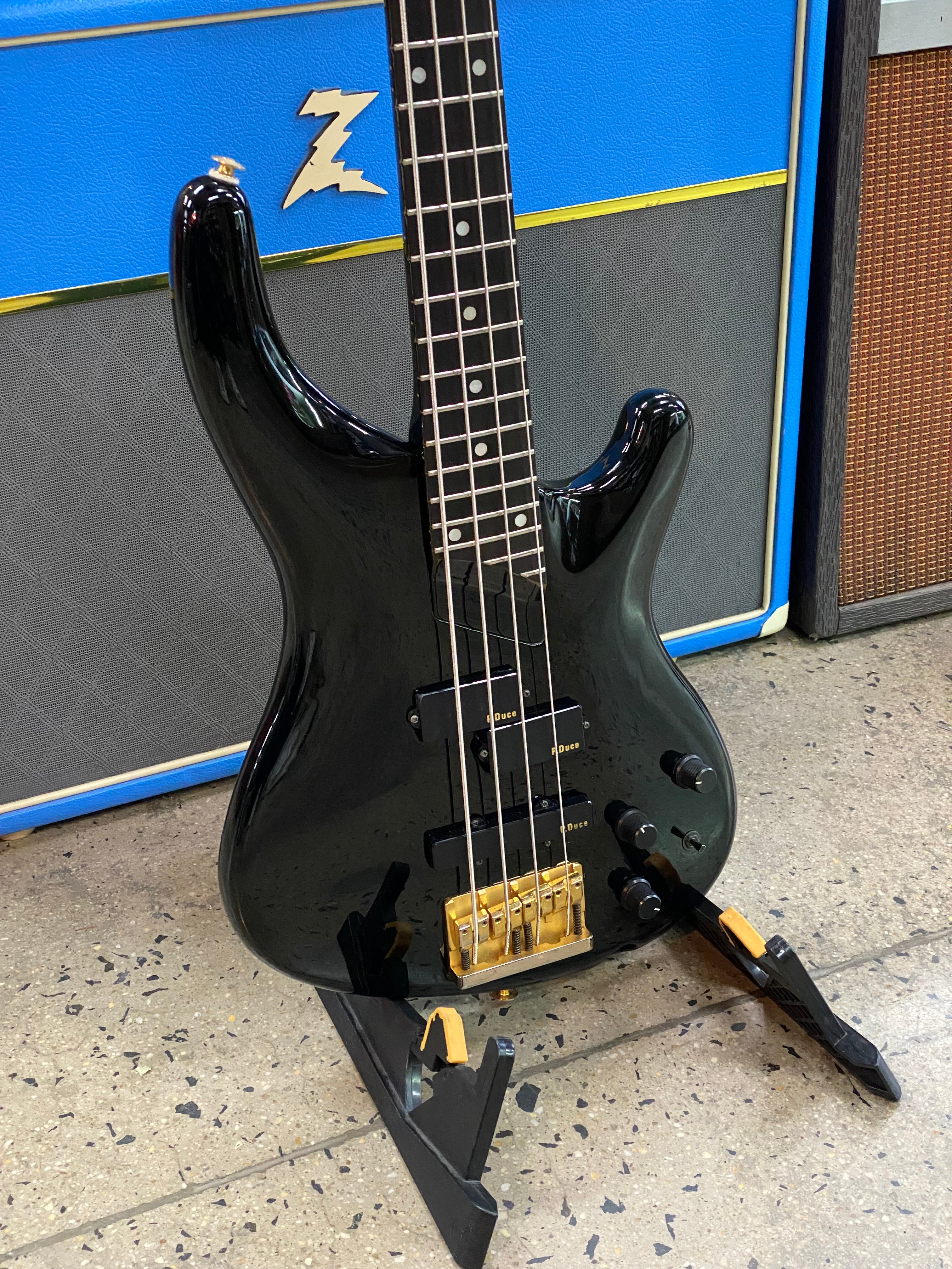 Greco Phoenix Series PXB-80 Bass w/bag | Black ***pre loved