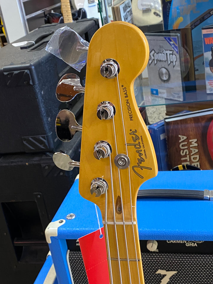 Fender American Pro Classic P Bass Maple Neck | Faded Lake Placid Blue