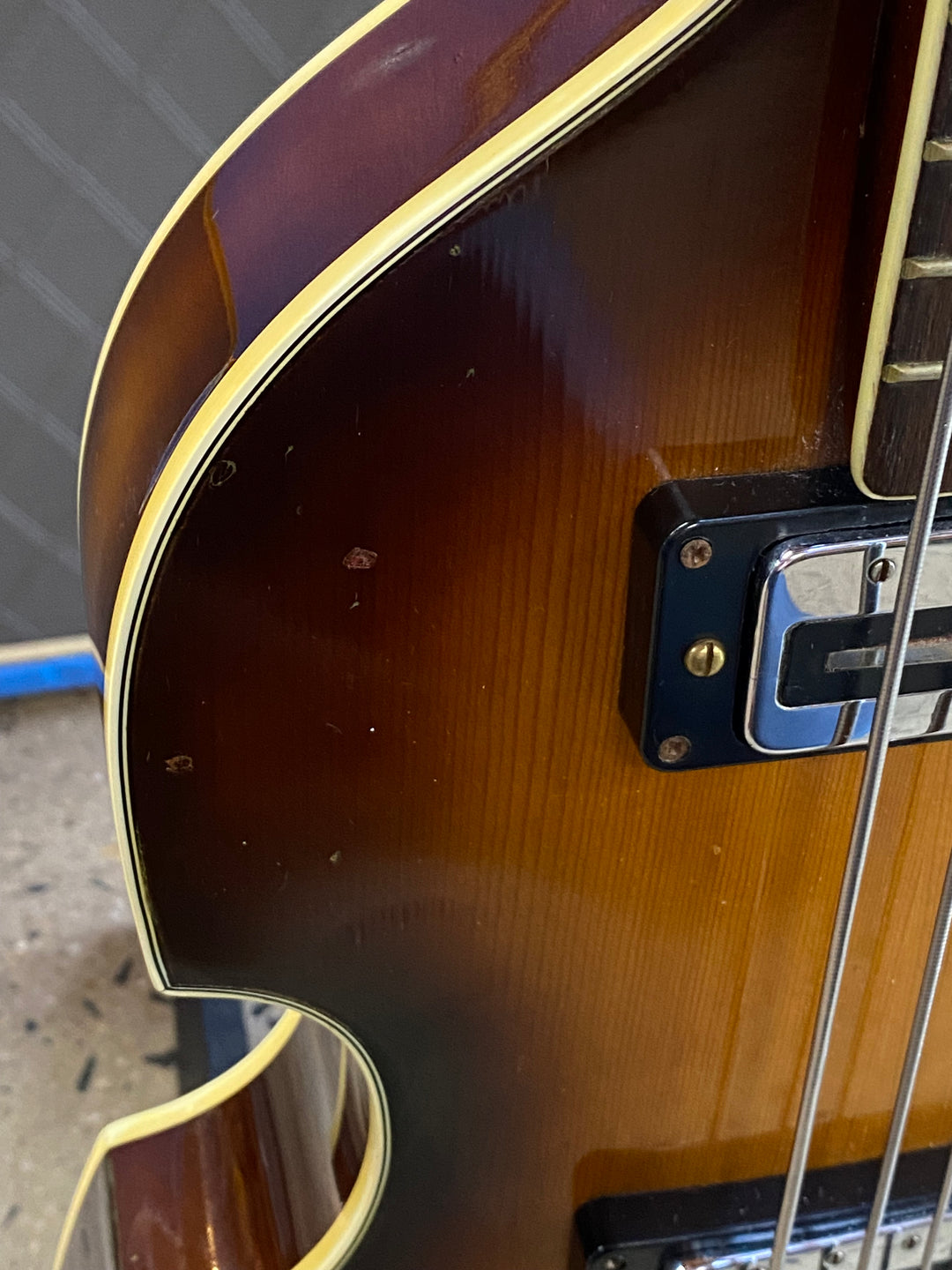 Hofner 1970 500/1 Violin Bass w/case | Sunburst **pre loved***