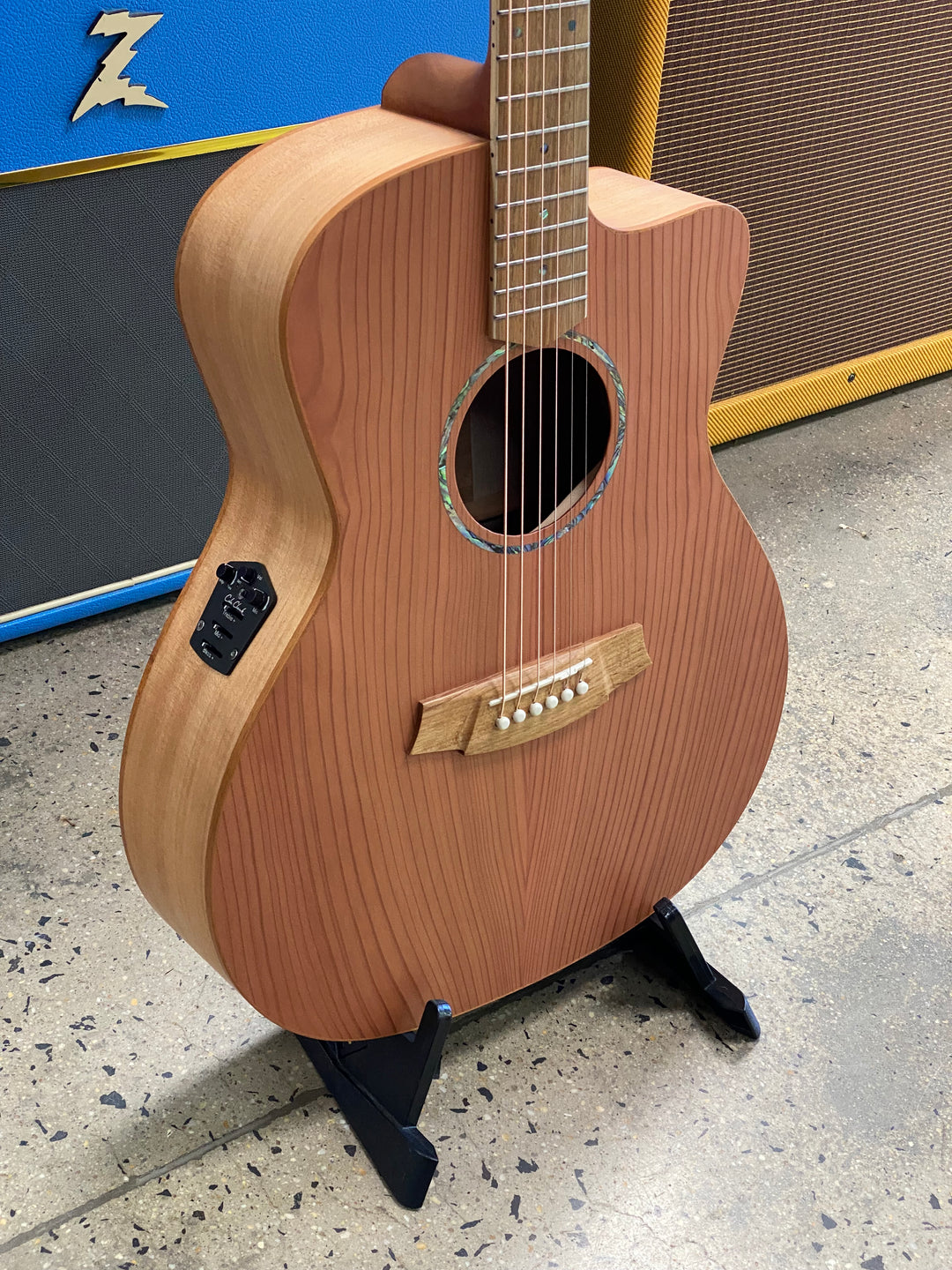 Cole Clark Studio SAN1EC Grand Auditorium Redwood Top Queensland Maple Back and Sides