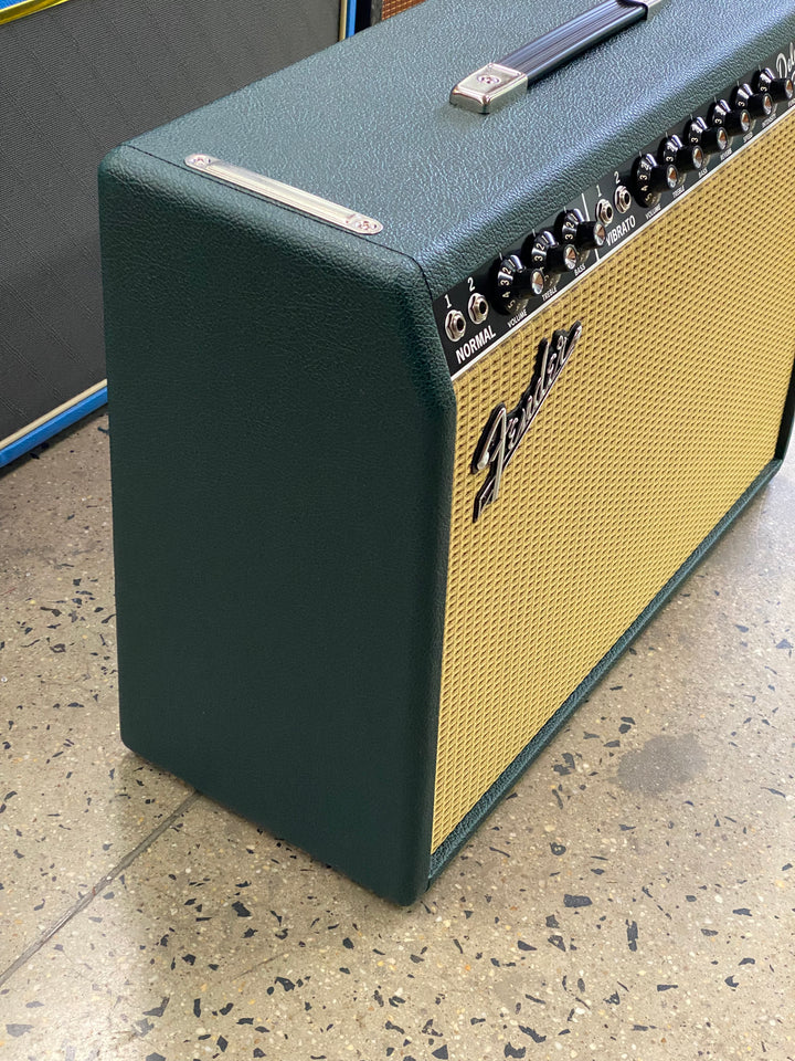 Fender FSR '65 Deluxe Reverb Combo Amp | British Racing Green