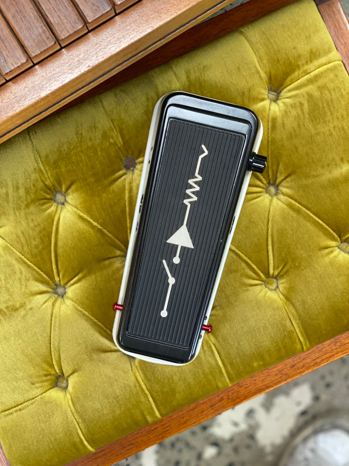 CAE MXC404 Wah Pedal ***pre loved***