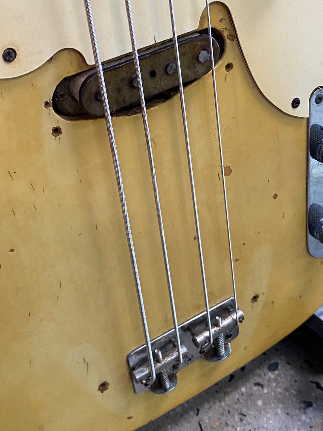 Fender USA 1969 Telecaster Bass W/case ***pre loved***