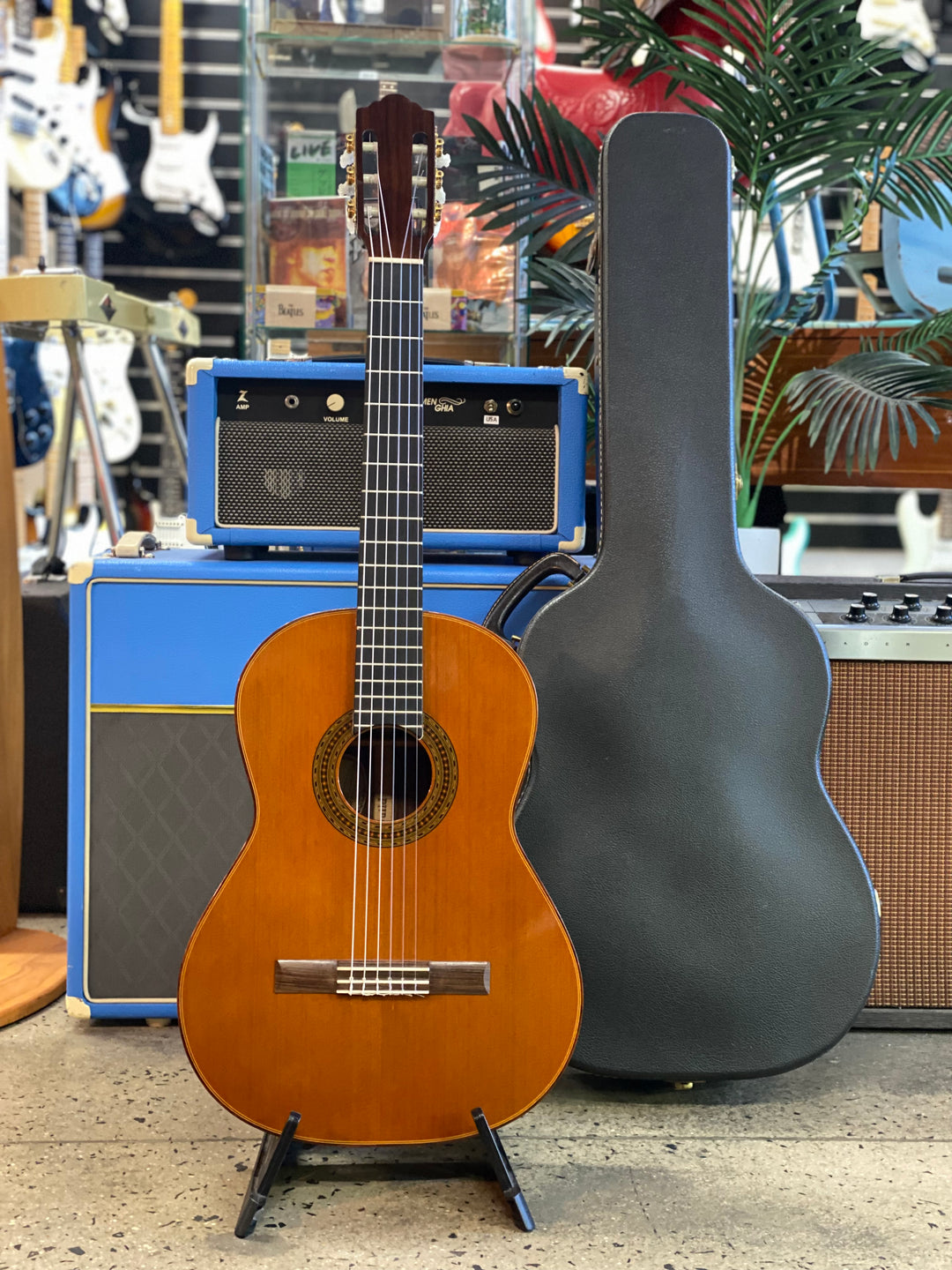 Guild 1976 MK V Classical Guitar wcase ***pre loved***
