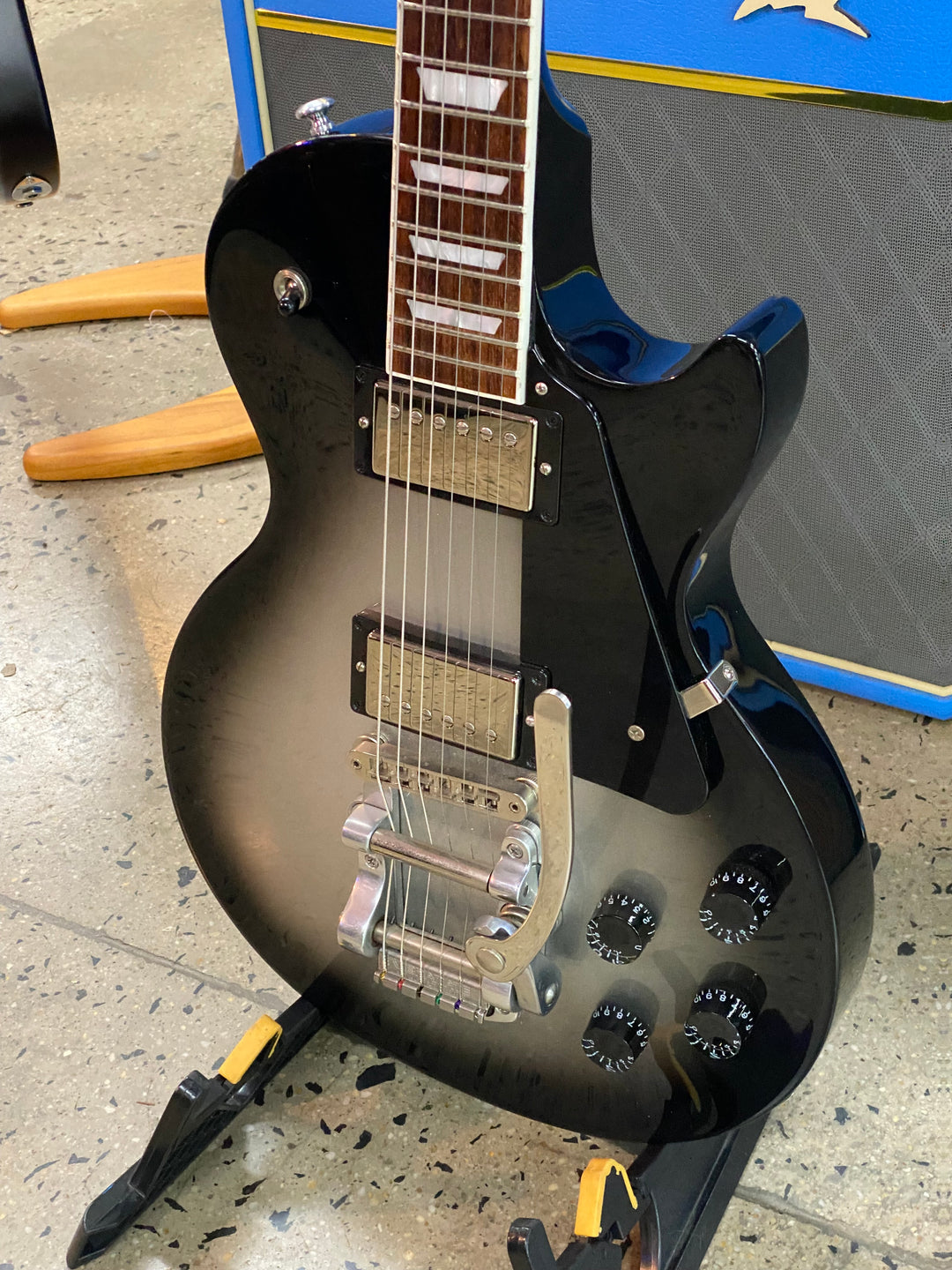 Gibson USA 2018 Studio wbigsby wcase | Silverburst ***pre loved***