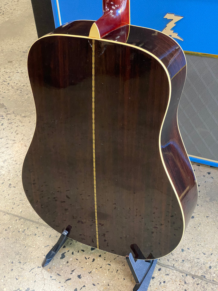 Morris Guitars W-25 Acoustic Guitar w/case ***pre loved***