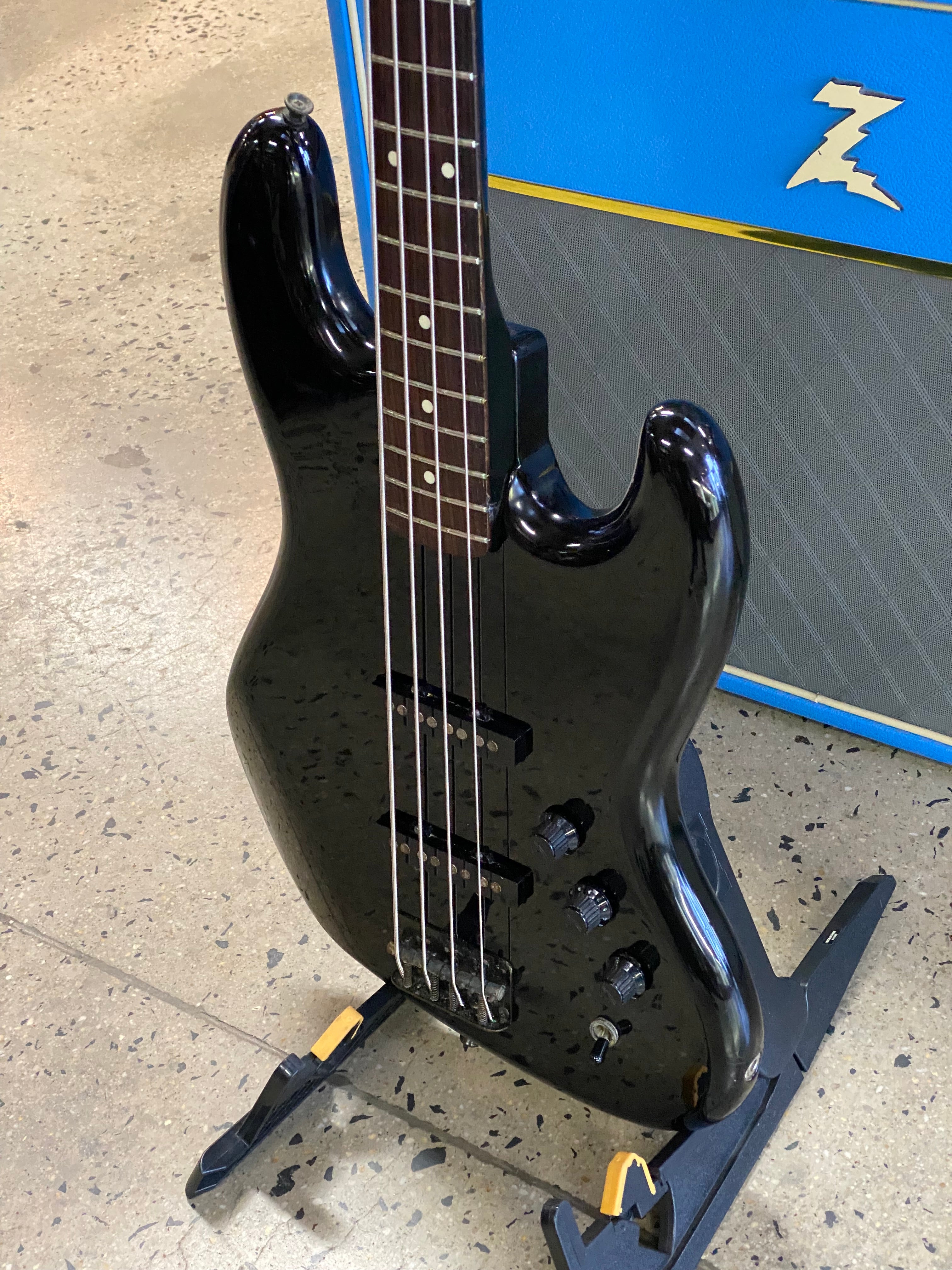 Fender '1985-86 Jazz Bass JB-555 Boxer Series Black w/bag
