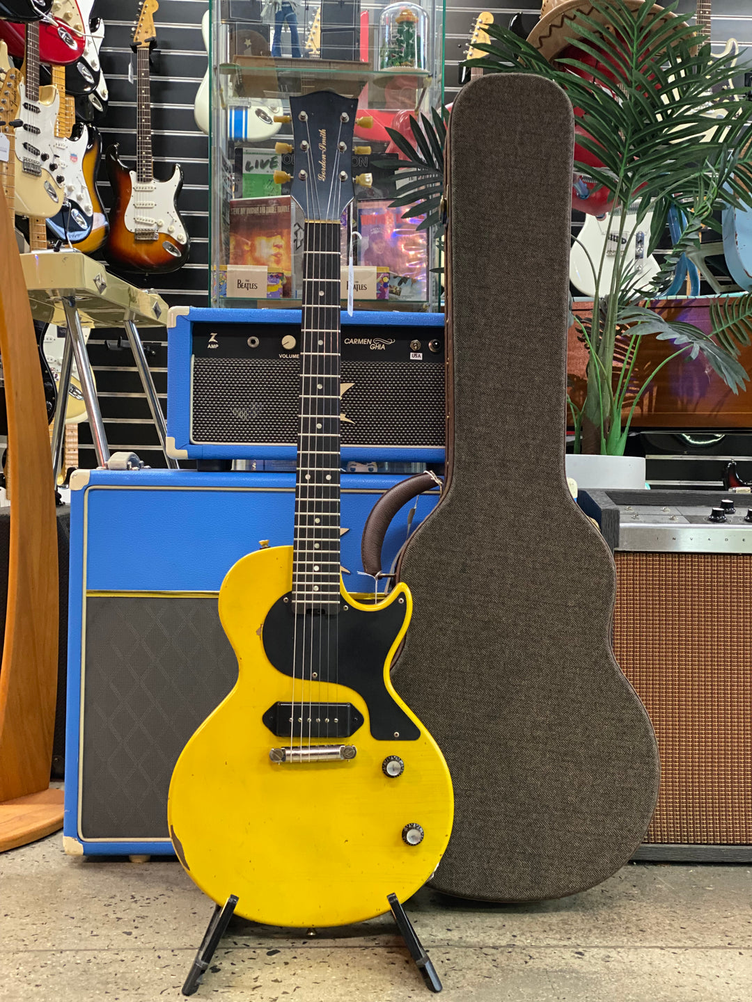 Gordon Smith GS1-60 Legacy wcase | TV Yellow