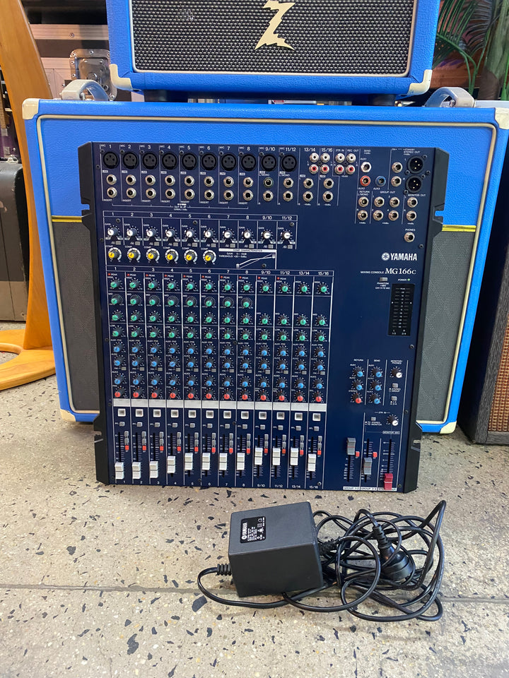 Yamaha MG166C 16-input Mixer ***Pre Loved***