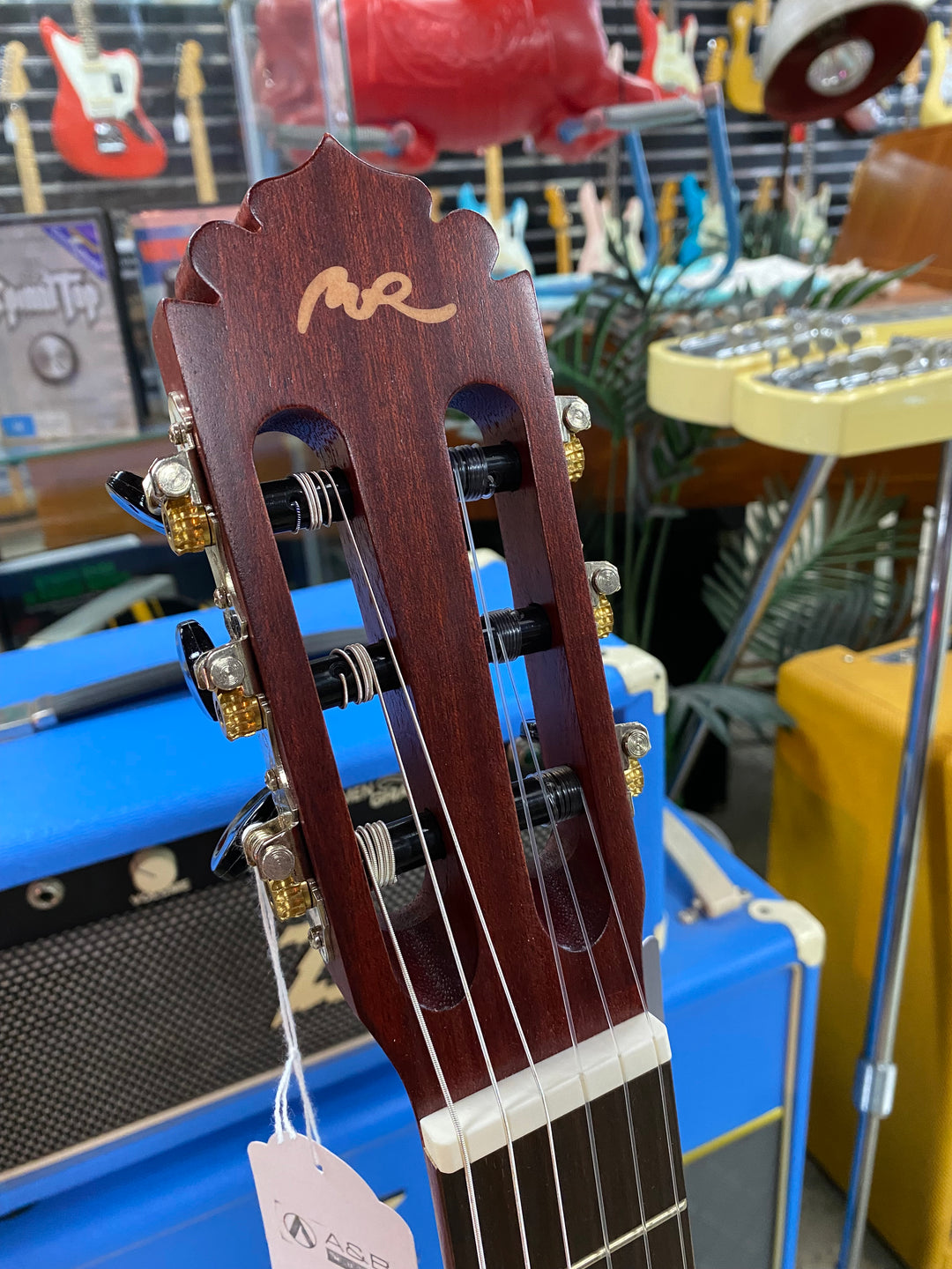 Manuel Rodriguez Concert 4/4 Tradicion T-65 Red Cedar / Mahogany