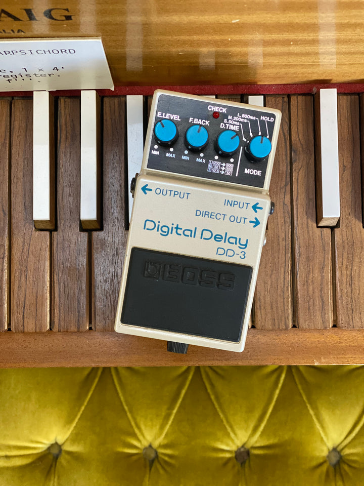 Boss DD-3 Digital Delay Pedal ***pre loved***