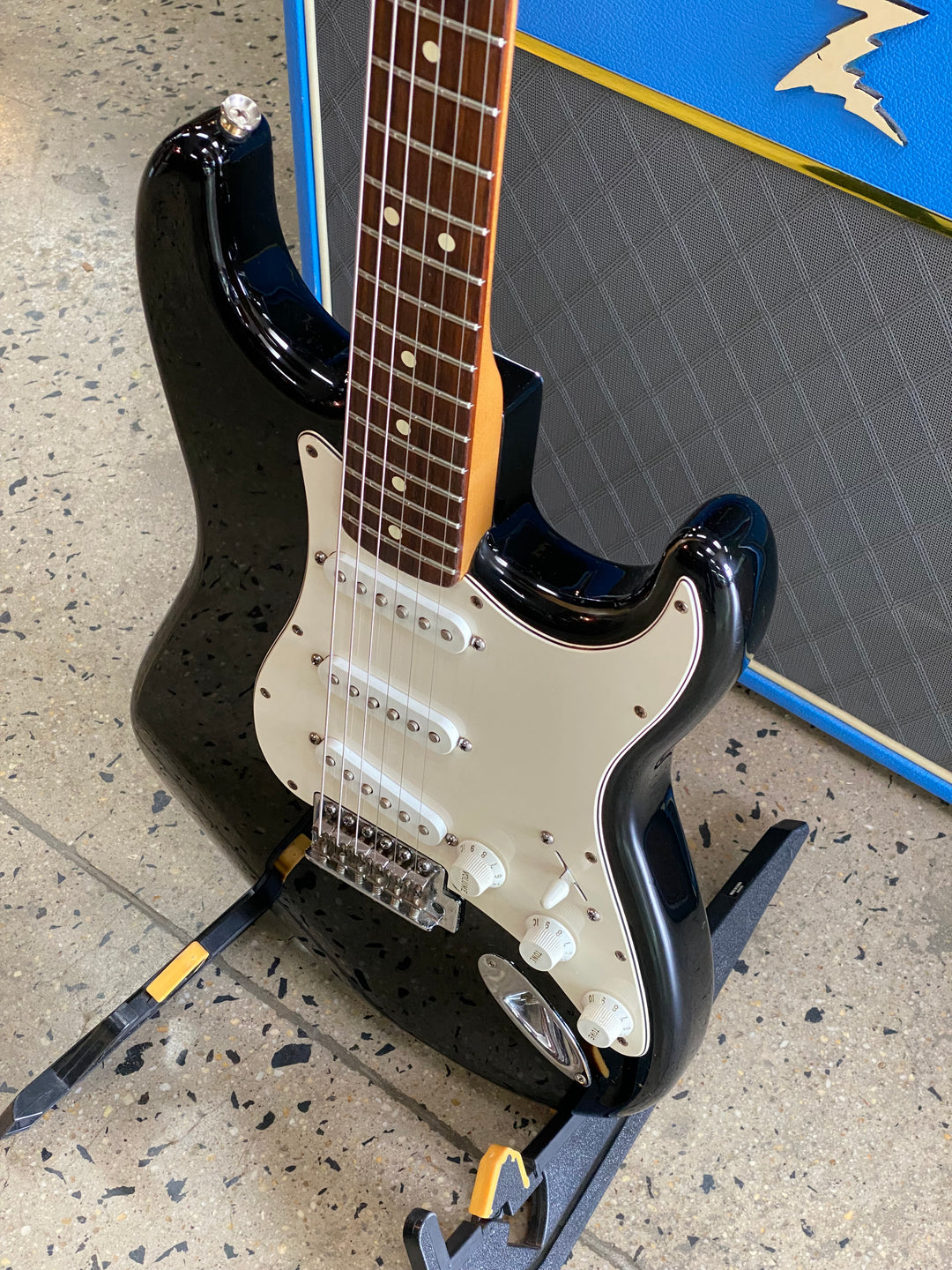 Fender 2010 Standard Mex Stratocaster RW Black W/case ***Pre Loved***