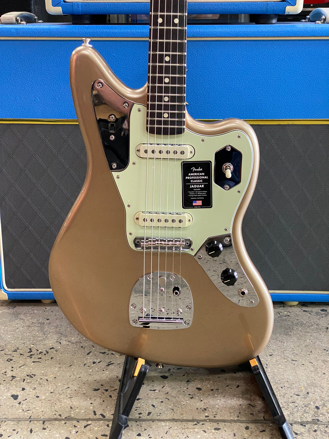 Fender American Professional Classic Jaguar | Faded Firemist Gold