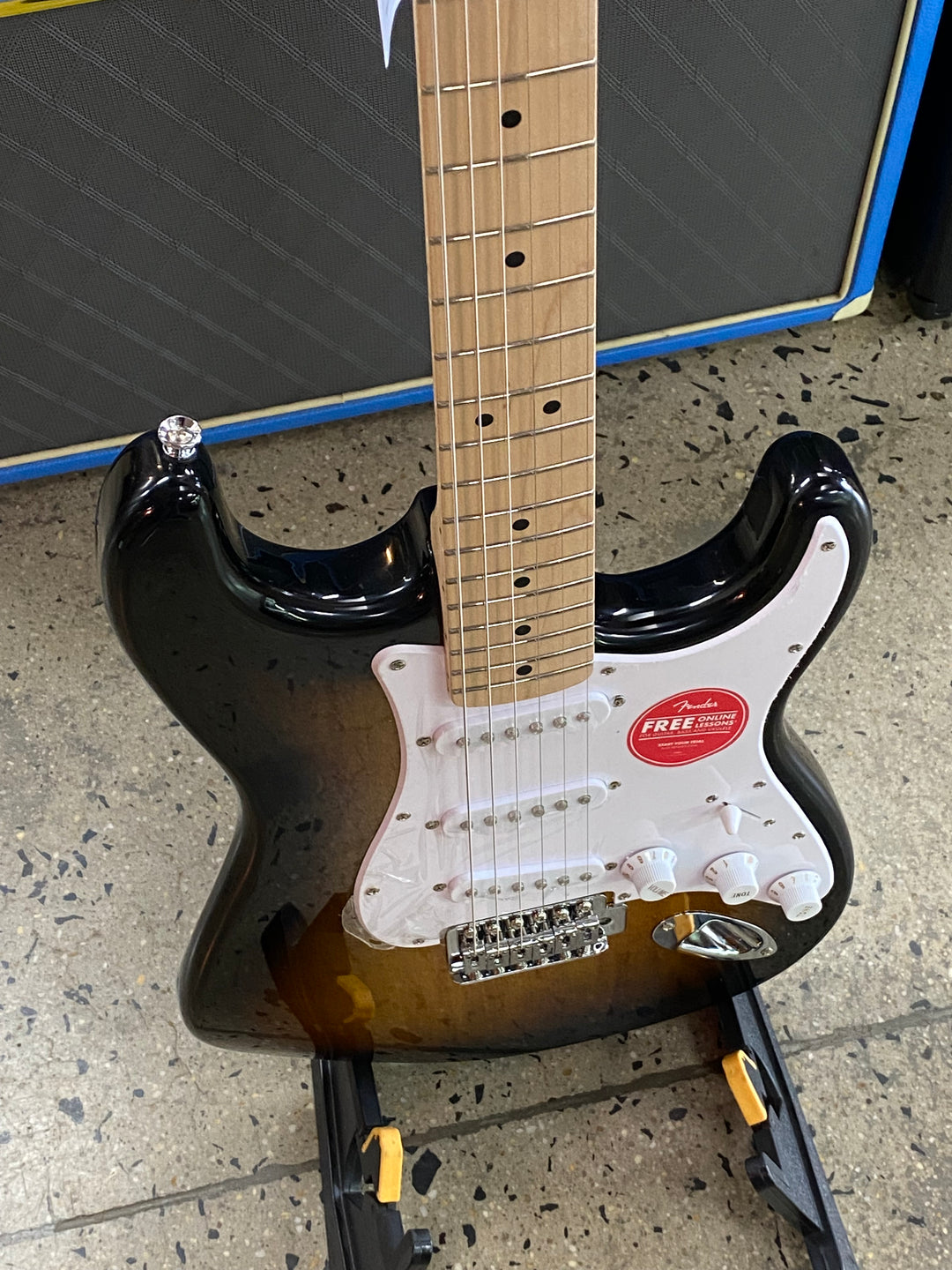 Squier Sonic Stratocaster | 2-Colour Sunburst