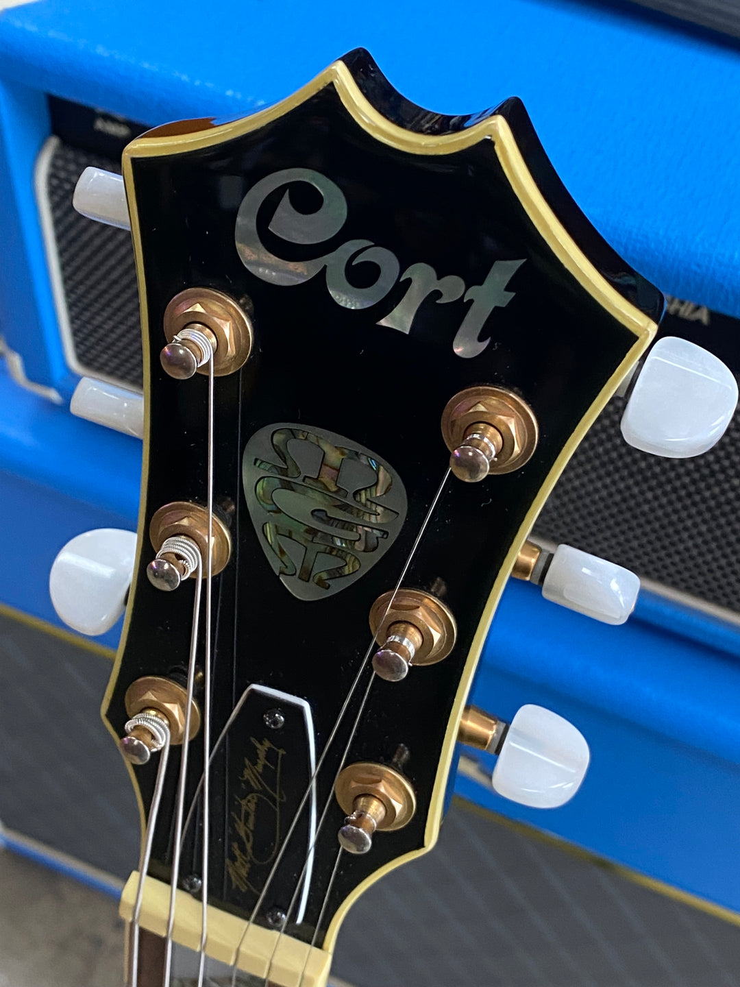 Cort 1998 MGM-1 Matt "Guitar" Murphy Signature Sunburst W/case ***Pre Loved***