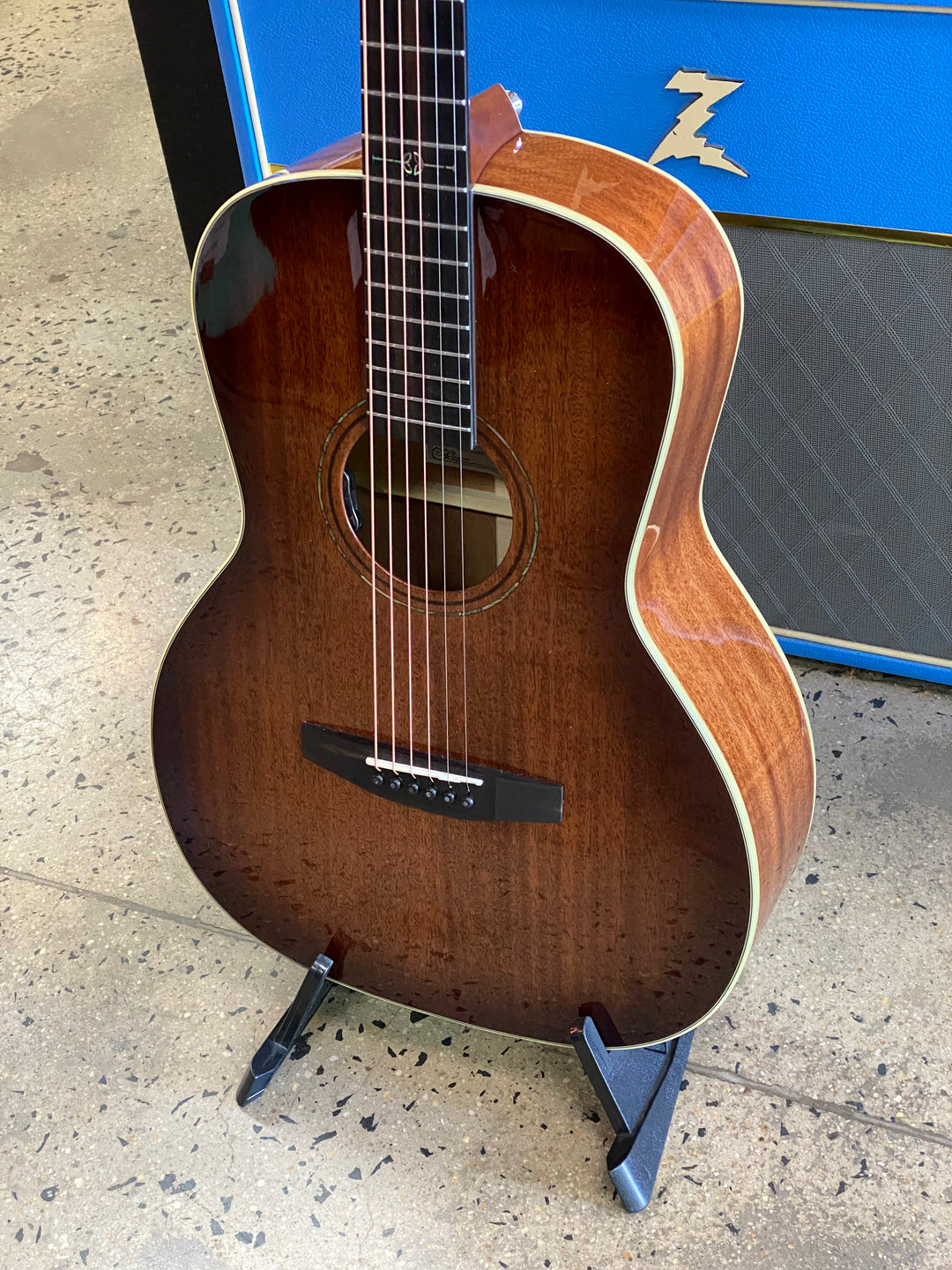 Alvarez LT66E Laureate 000 66e Acoustic /E;lectric | Daybreak