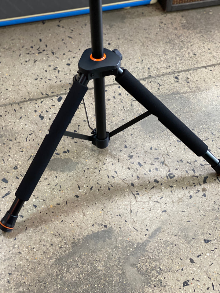 Tenuto Hanging Guitar Stand Self Locking