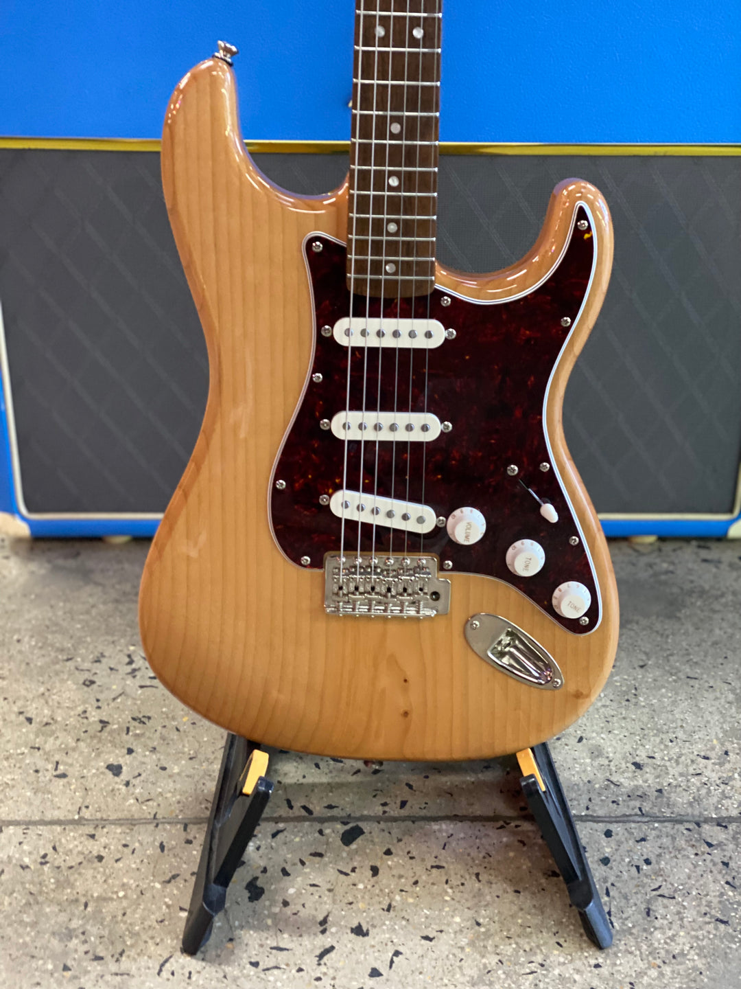 Squier 2022 Classic Vibe 60's Strat w/bag ***Pre Loved***