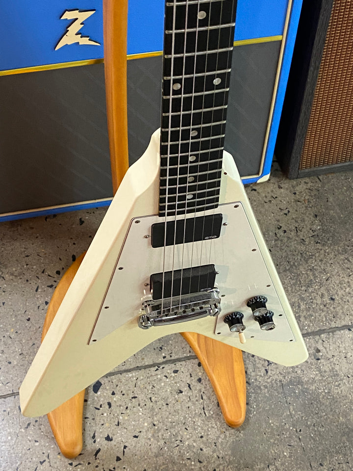 Gibson USA 2009 Flying V EMG Pups w/case | White ***pre loved***