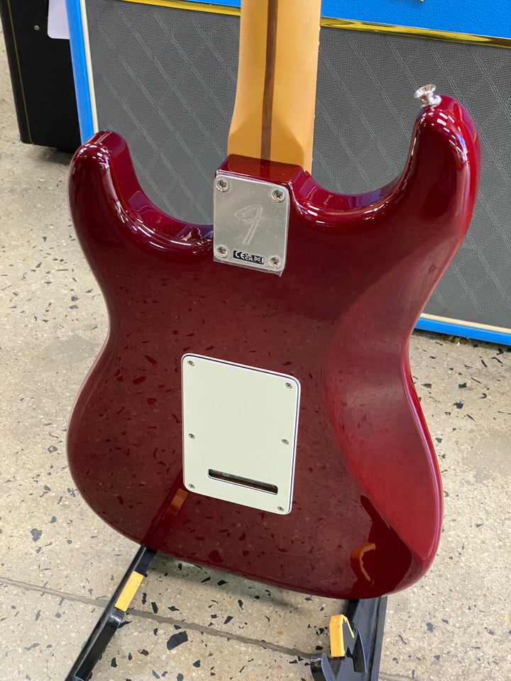 Fender Player II Stratocaster HSS | Transparent Cherry Burst