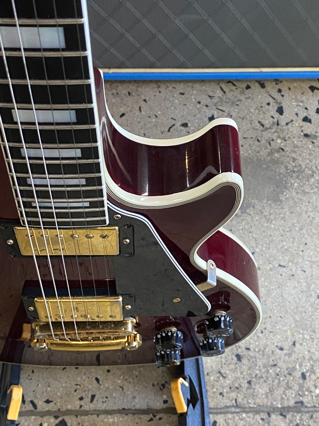 Gibson 2004 Les Paul Custom w/case | Wine Red ***Pre Loved***