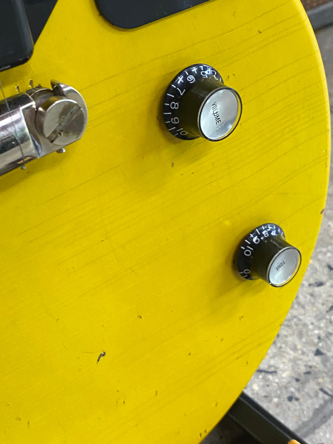 Gordon Smith GS1-60 Legacy wcase | TV Yellow