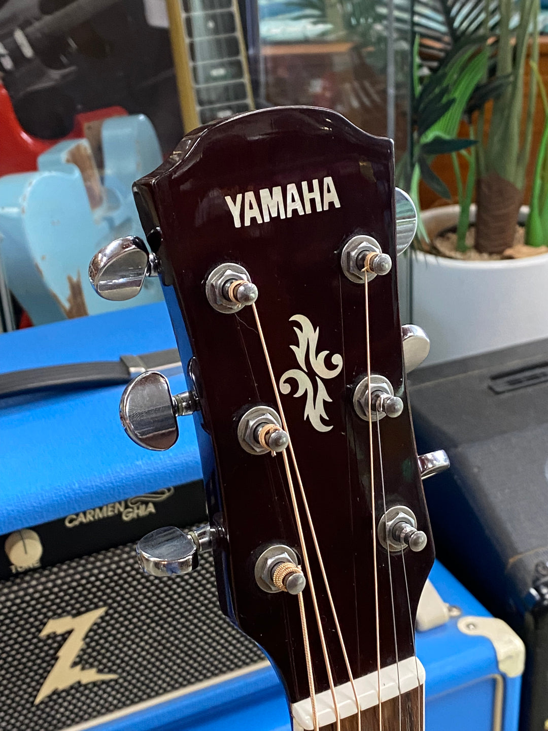 Yamaha APX500 V1 Thinline Acoustic Electric Guitar OVS W/bag ***Pre Loved***