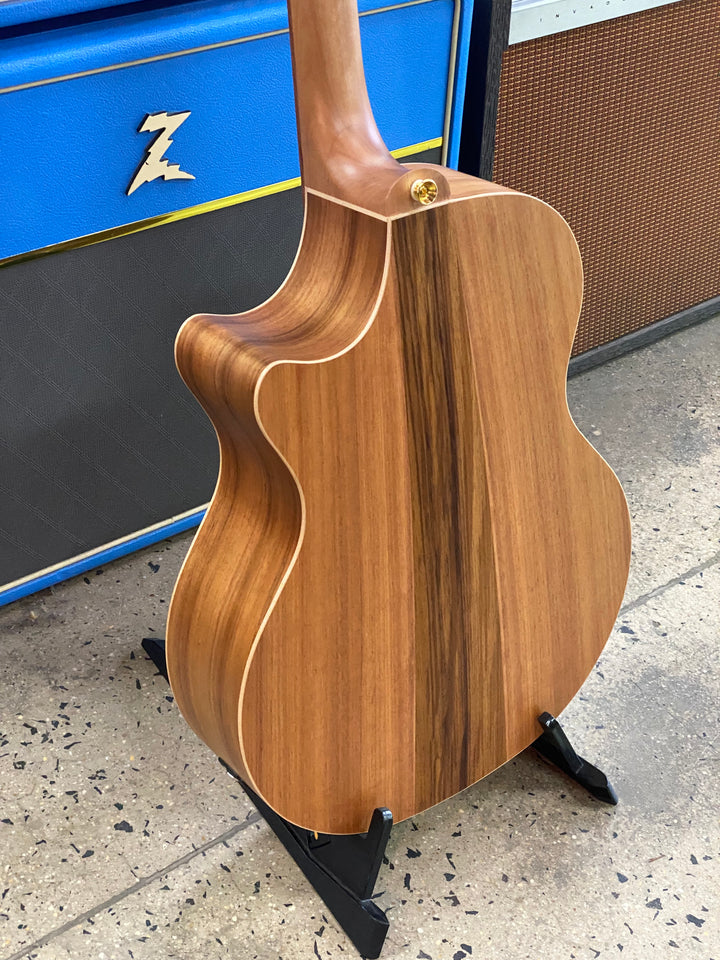 Cole Clark AN2EC Redwood top, Blackwood Back and Sides Acoustic Electric Guitar