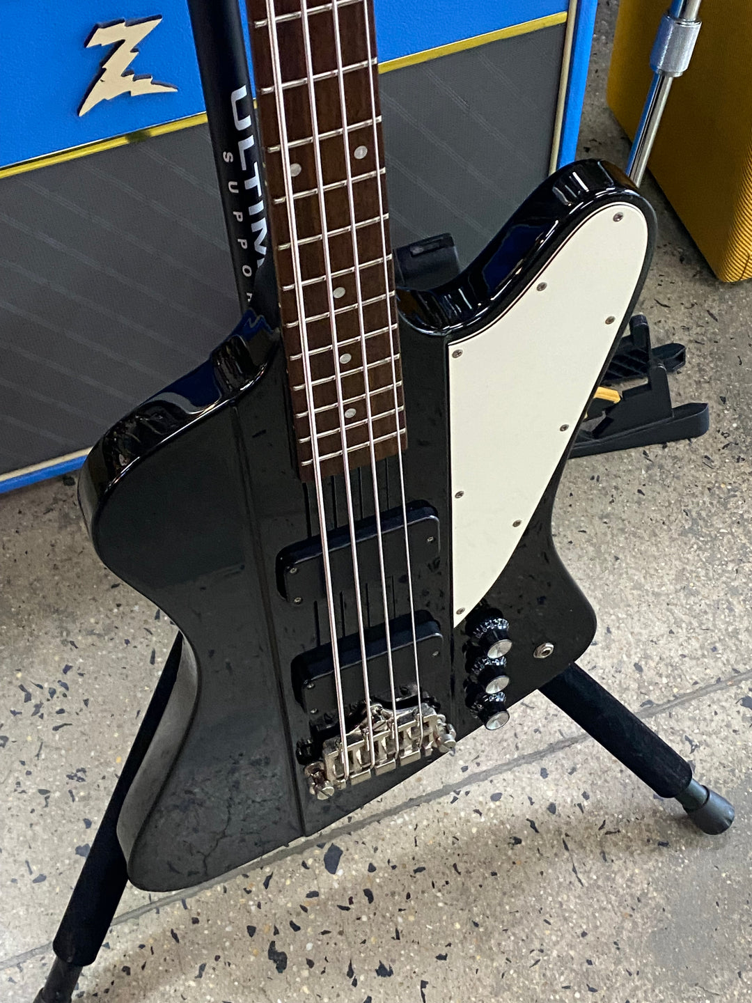 Burny MIJ 2011 Thunderbird Bass w/bag | Black ***pre loved***