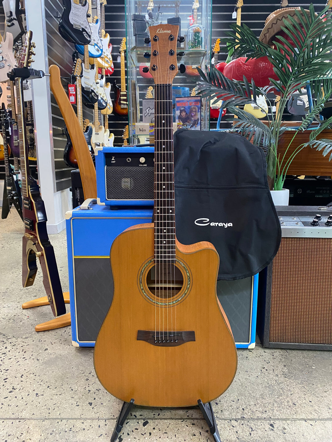 Martin Klema K200DCCE Solid Cedar Top Acoustic Guitar W/pickup Natural W/bag ***Pre Loved***
