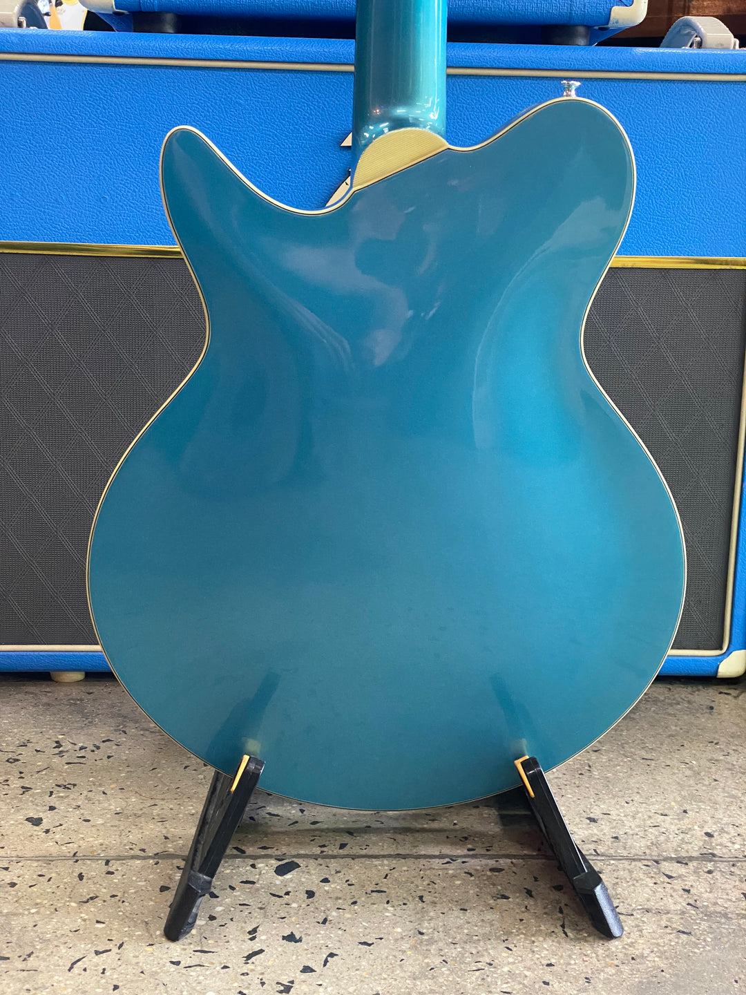 Eastman ROMEO-LA Thinline Archtop Electric Guitar P-90's Celestine Blue W/case ***Pre Loved***