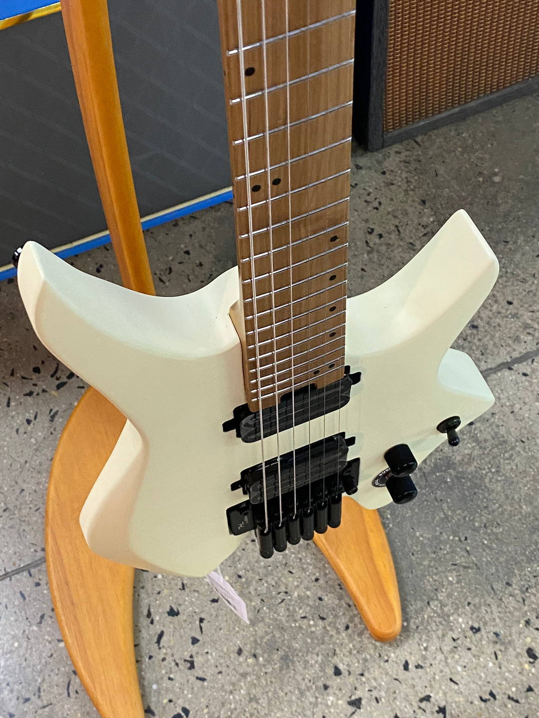 Hils HN4S-IV Headless Electric Guitar | Satin ivory
