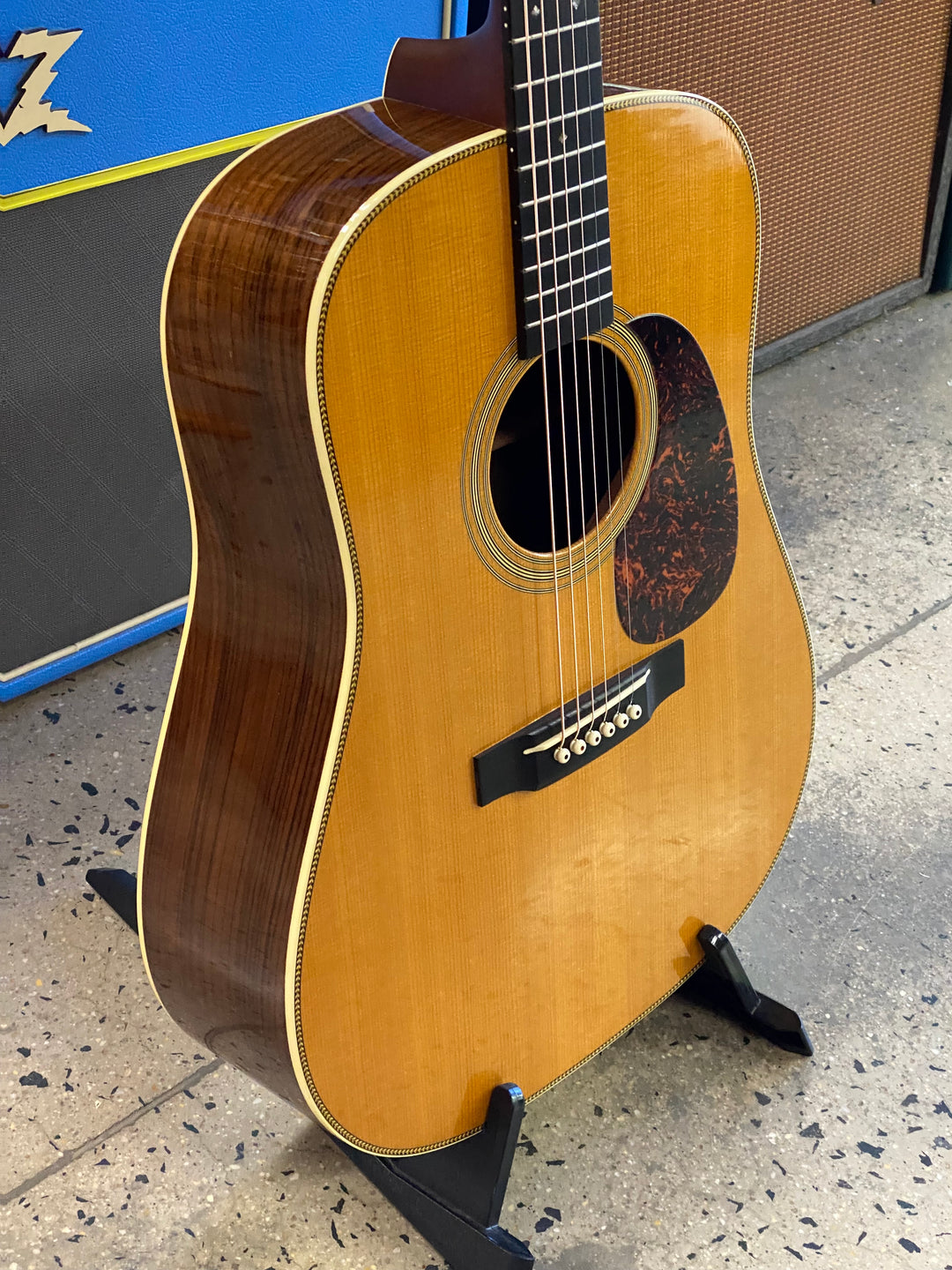 Martin Guitars 2008 HD-28V Dreadnought w/case ***pre loved***