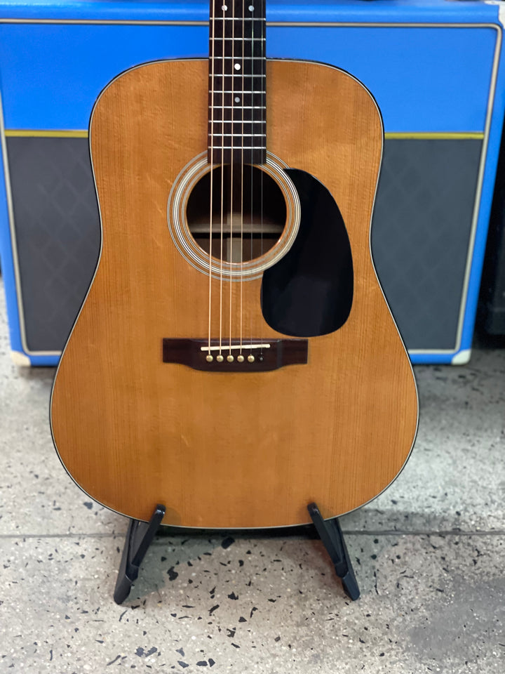 Martin Guitars USA 2003 D-18 Natural W/case ***Pre Loved***