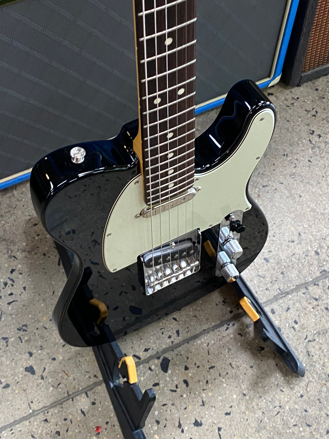 Fender 2023 MIJ Junior Collection Telecaster w/bag | Black ***pre loved***