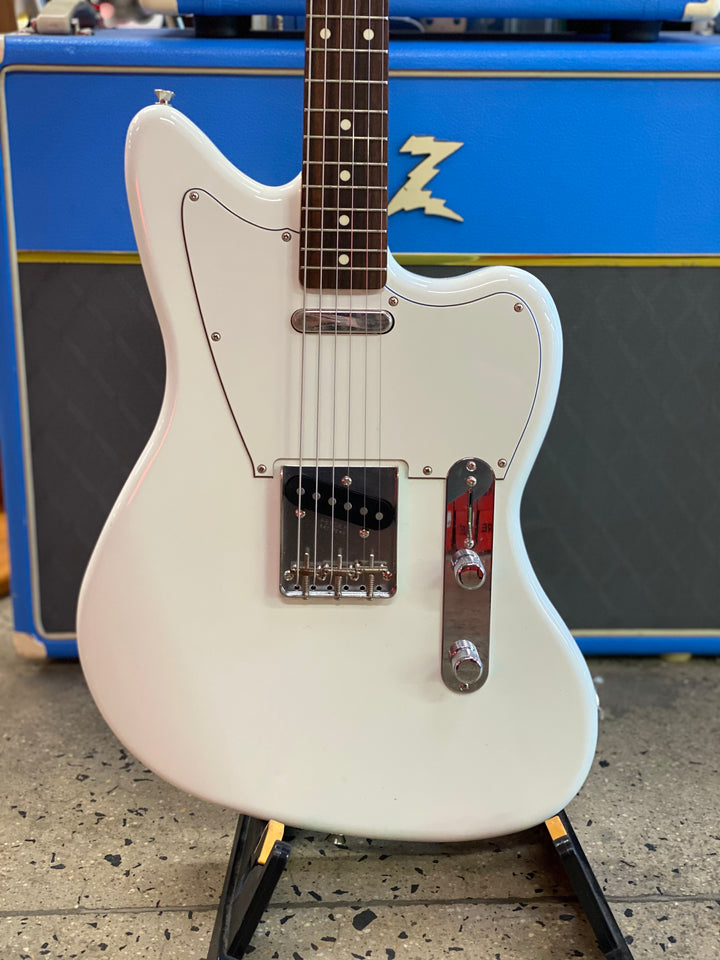 Fender 2021 MIJ Offset Telecaster w/bag | White ***pre loved***