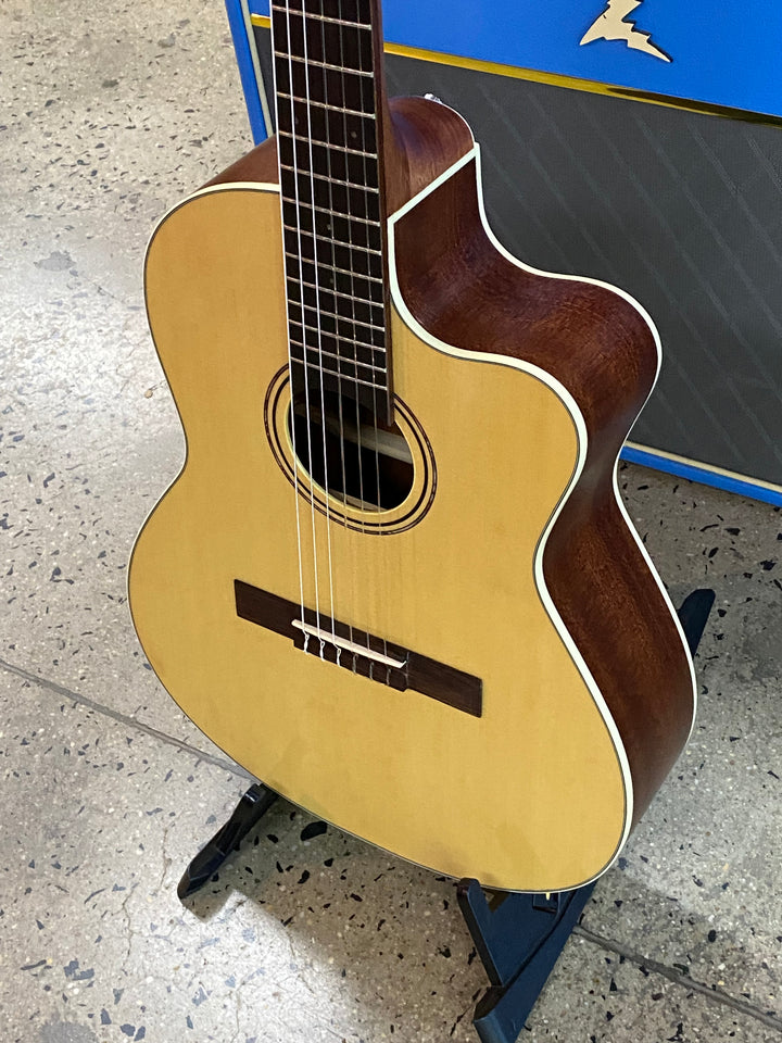 Alvarez RC26HCE Classical - Hybrid Acoustic-Electric Guitar Natural