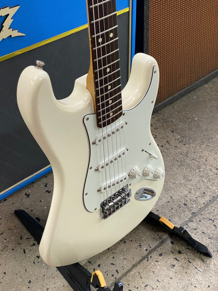 Fender 2017 MEX Stratocaster Standard RW AWT W/case ***Pre Loved***