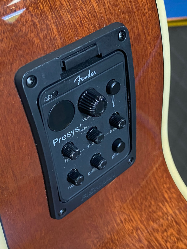 Fender 2024 Kingman Bass W/pickup Shaded Edge Burst ***pre loved***